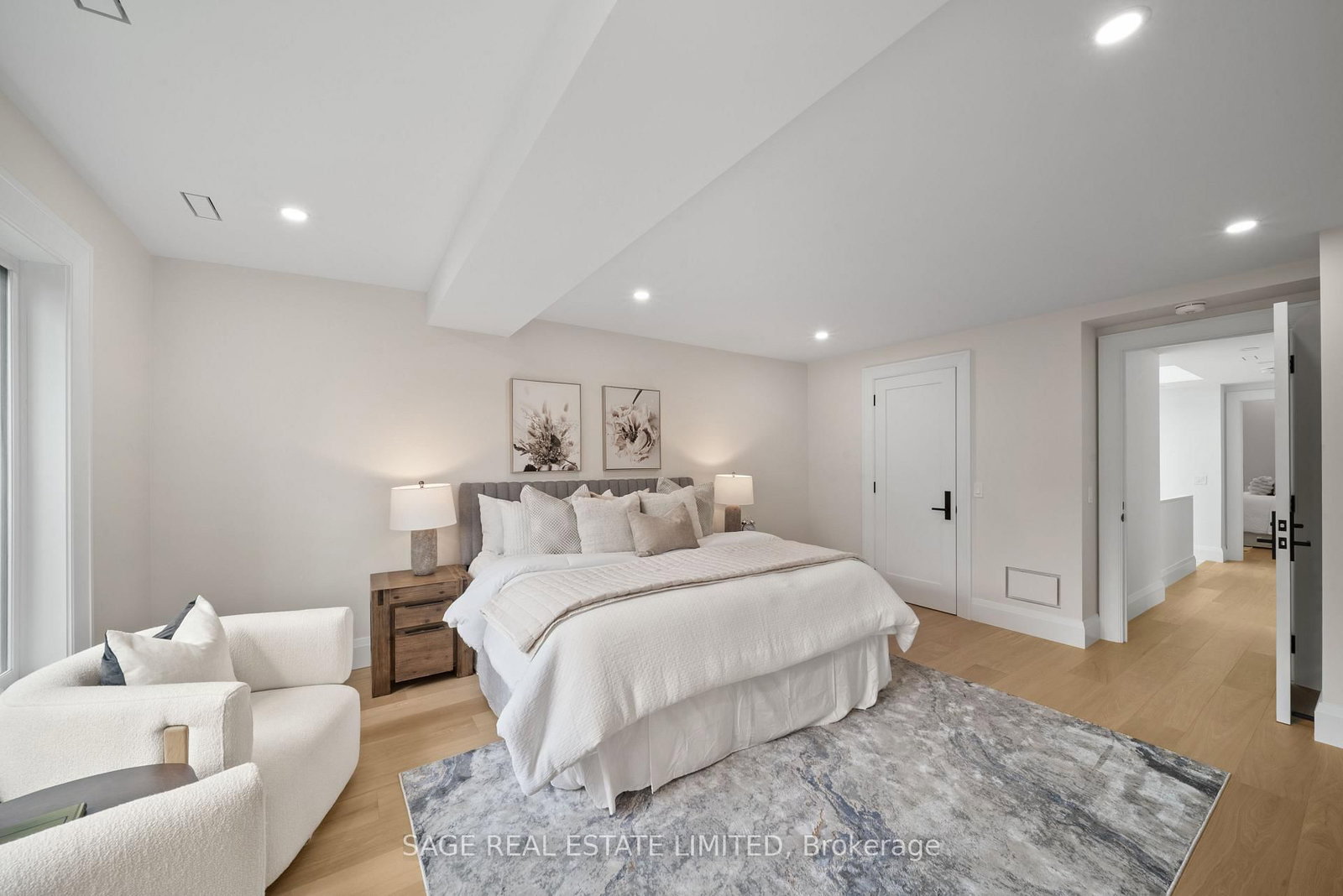 116 Lee Avenue • Toronto, ON photo 20