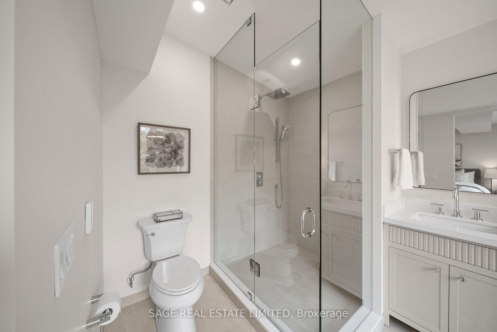 116 Lee Avenue • Toronto, ON photo 24