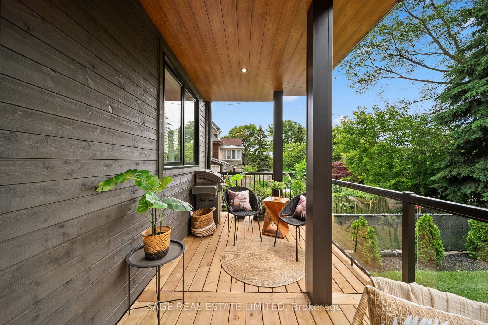 116 Lee Avenue • Toronto, ON photo 42