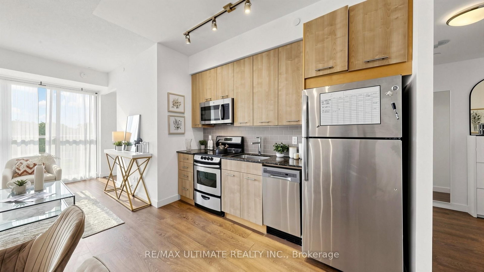2055 Danforth Avenue • #404 • Toronto, ON photo 25