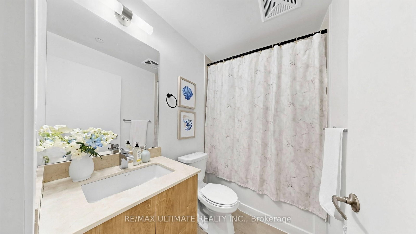 2055 Danforth Avenue • #404 • Toronto, ON photo 33