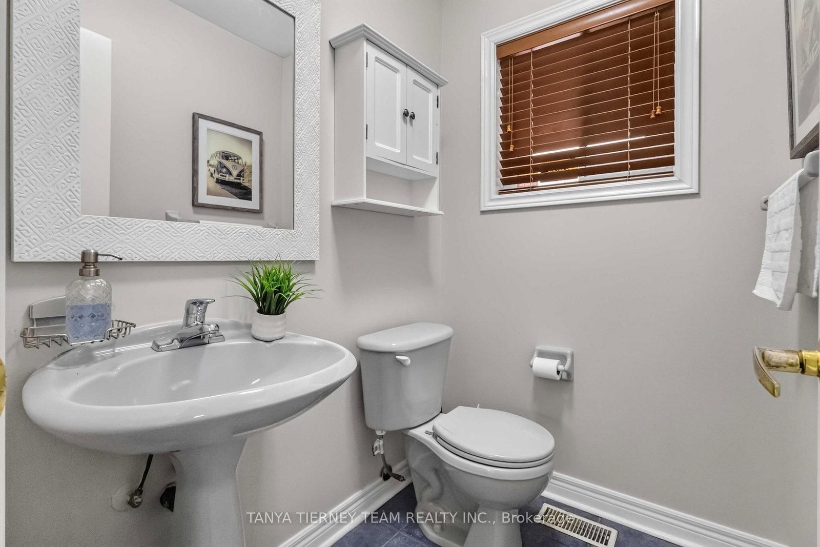 22 Sinden Drive • Whitby, ON photo 28