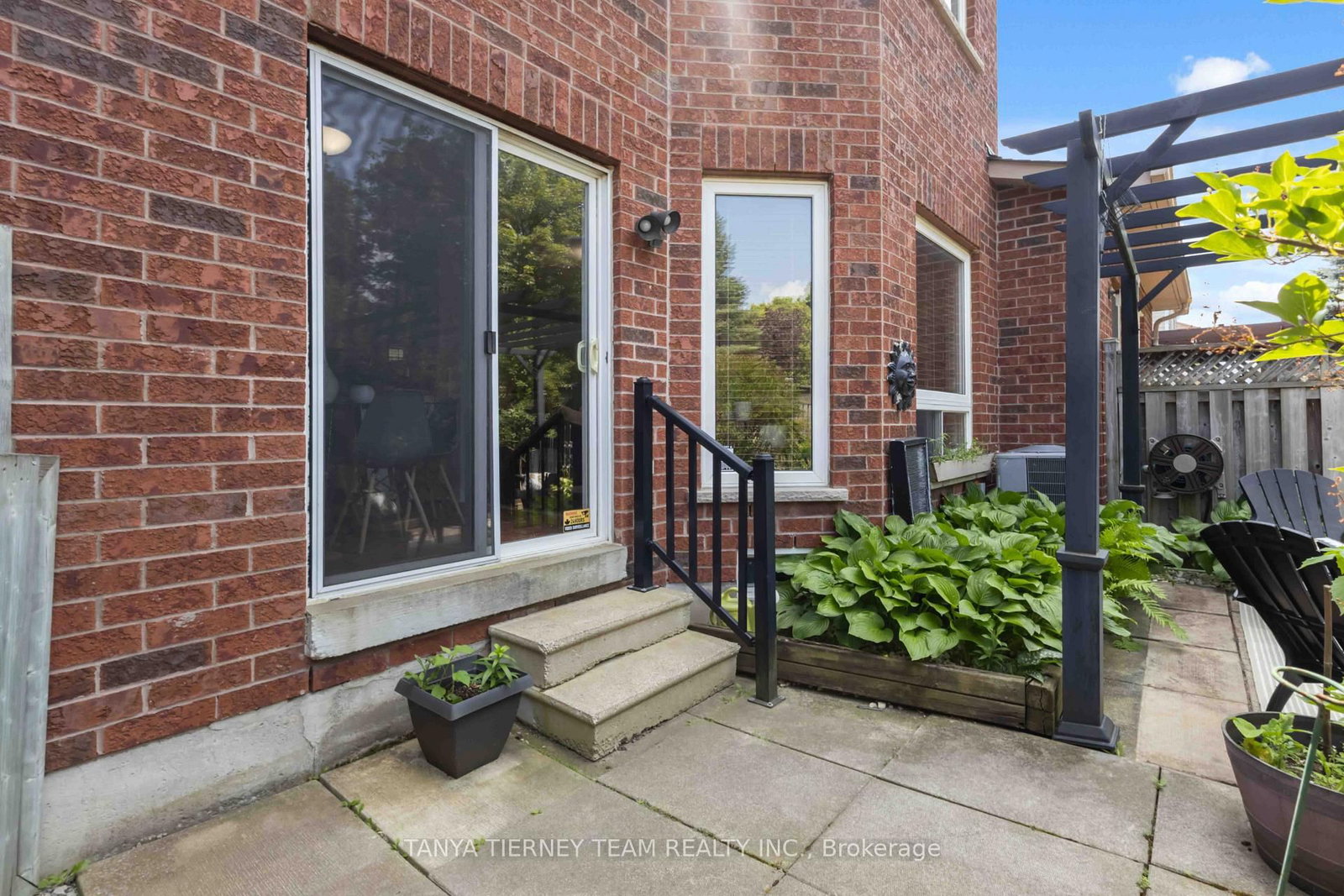 22 Sinden Drive • Whitby, ON photo 44