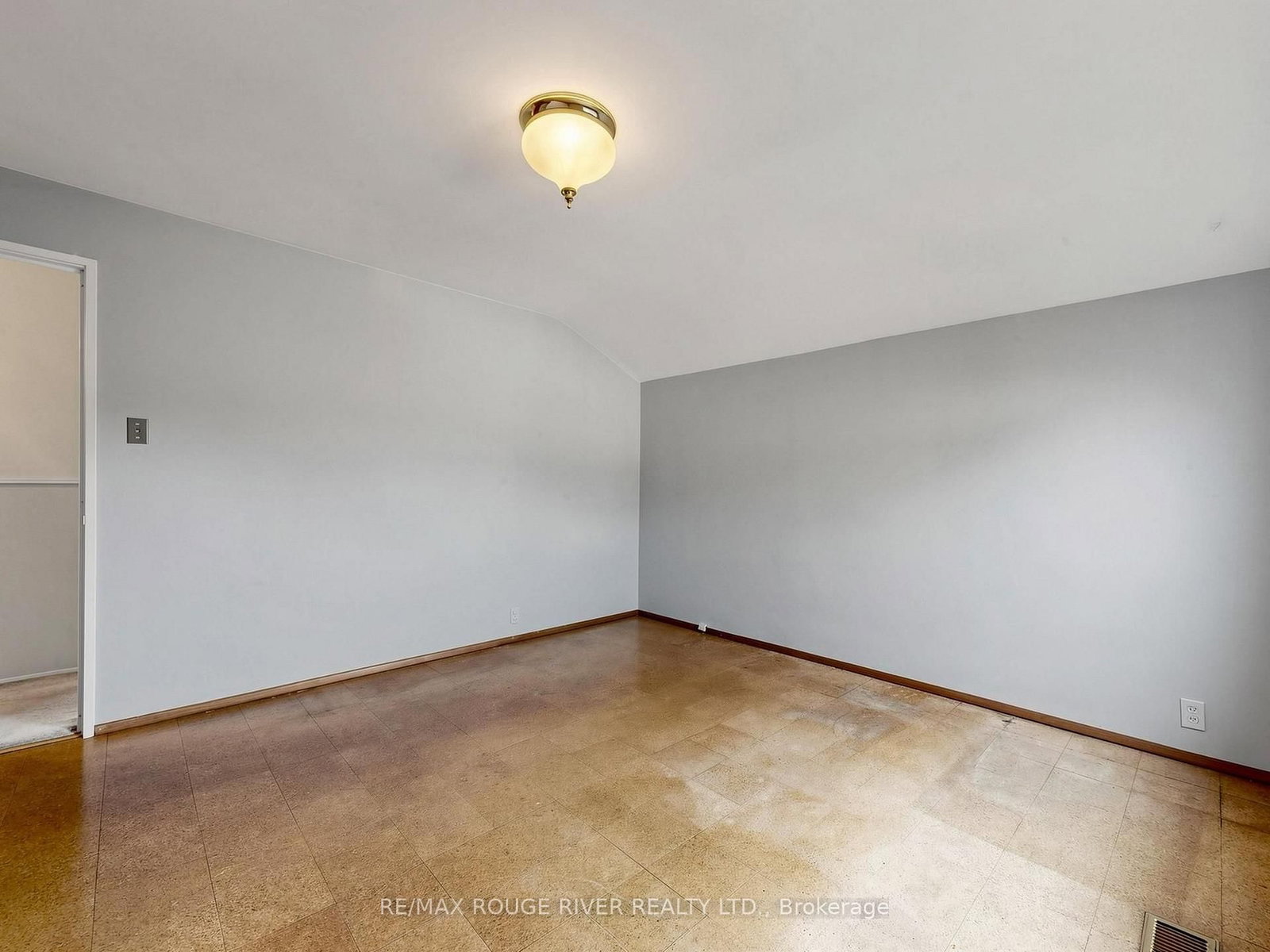 99 Oakley Boulevard • Toronto, ON photo 17