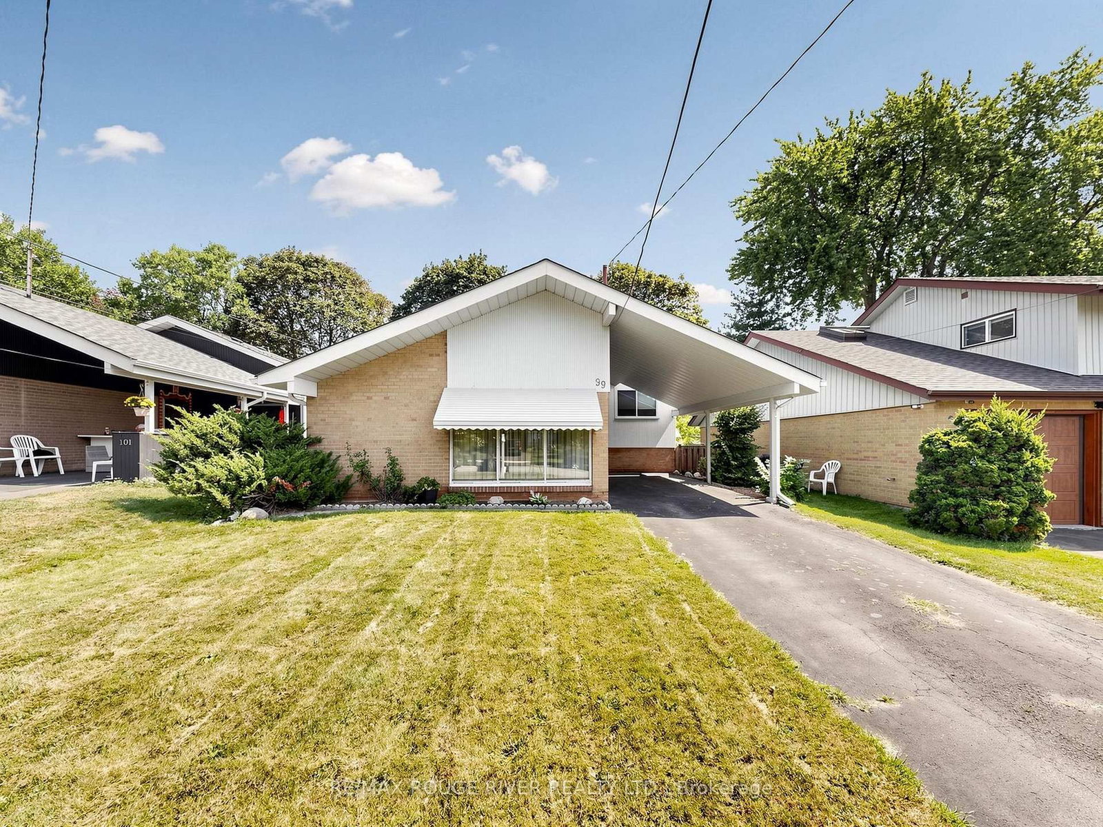99 Oakley Boulevard • Toronto, ON photo 3