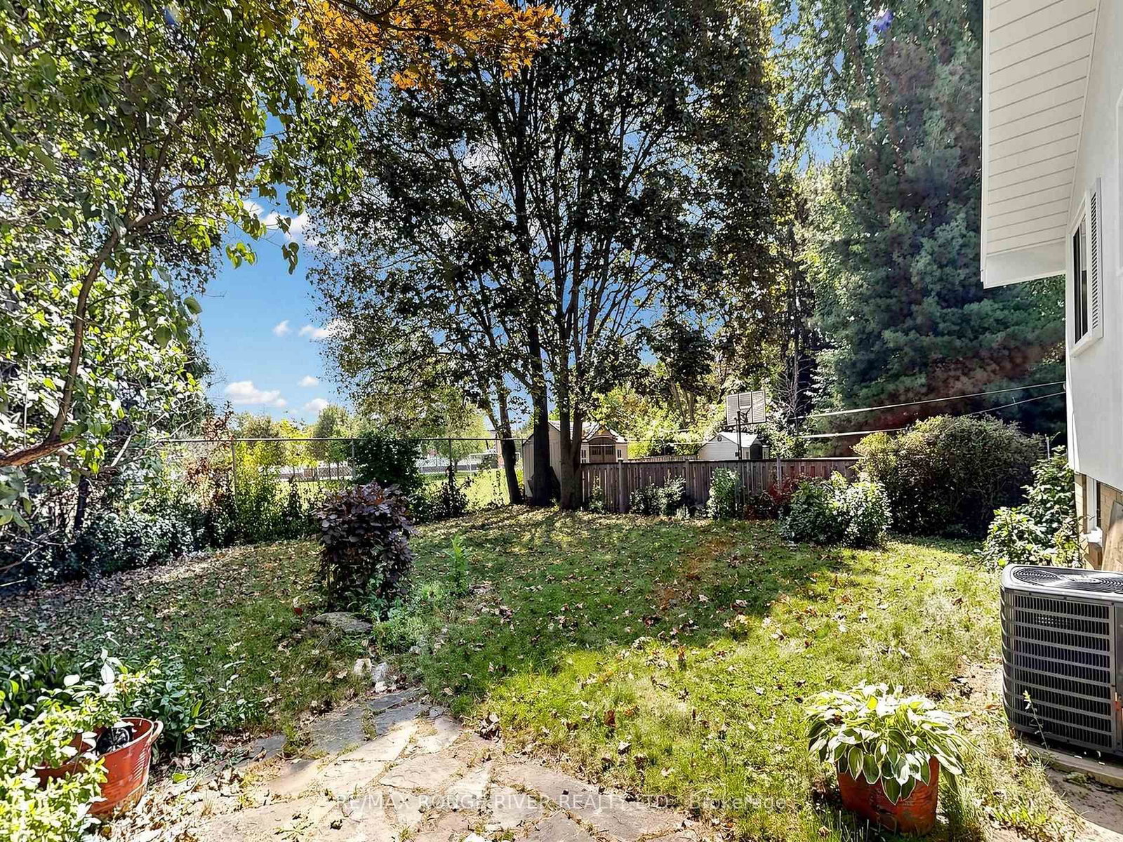 99 Oakley Boulevard • Toronto, ON photo 36