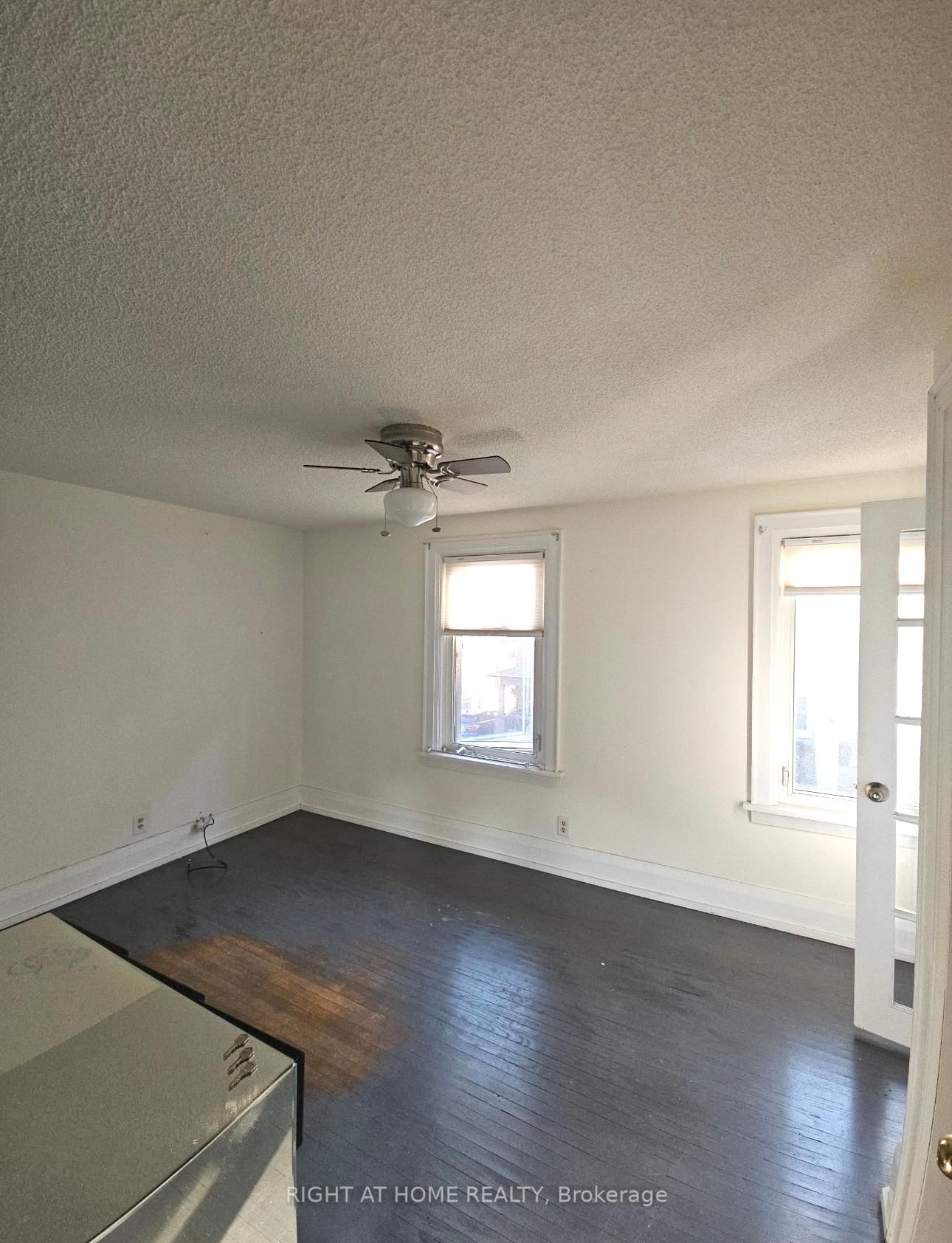 62 Harold St, Oshawa, view 10