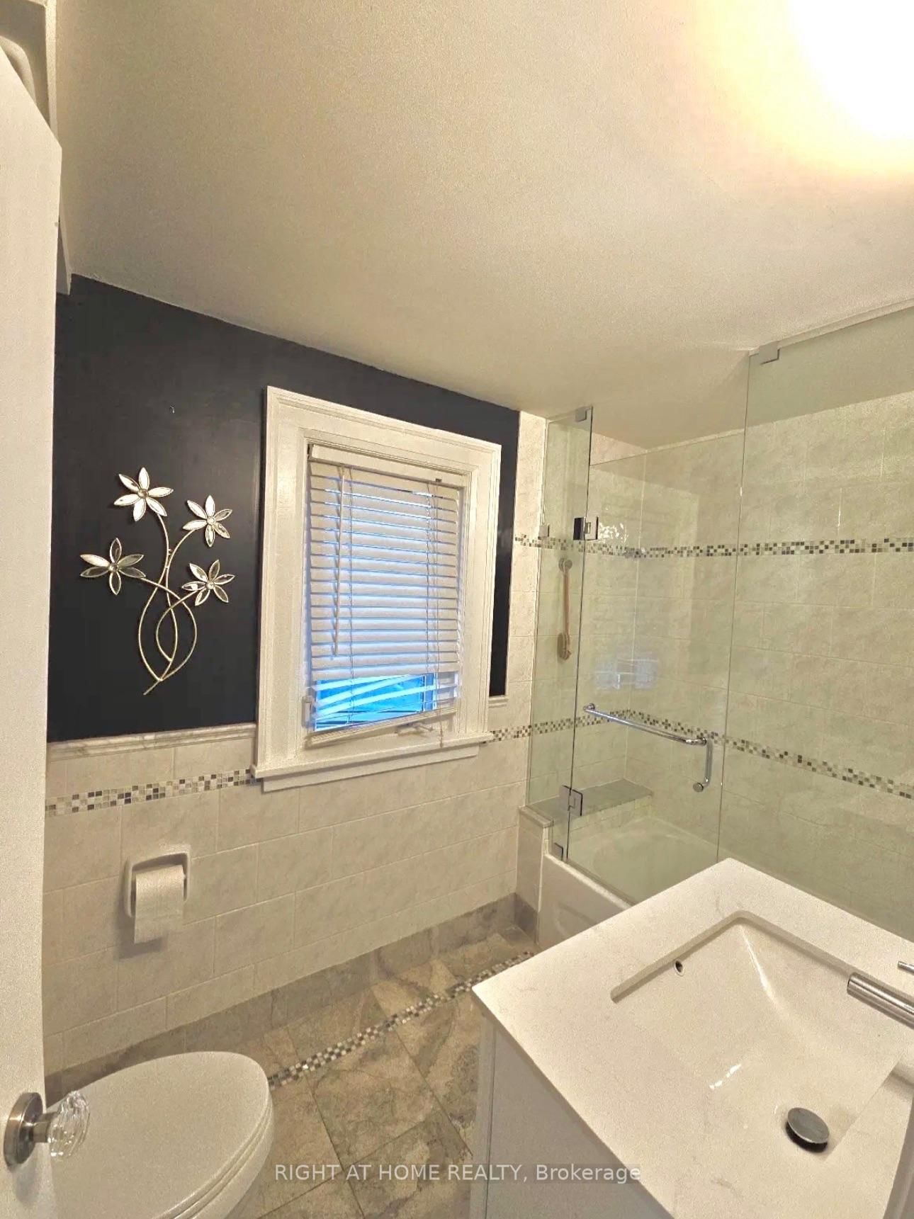 62 Harold St, Oshawa, view 11