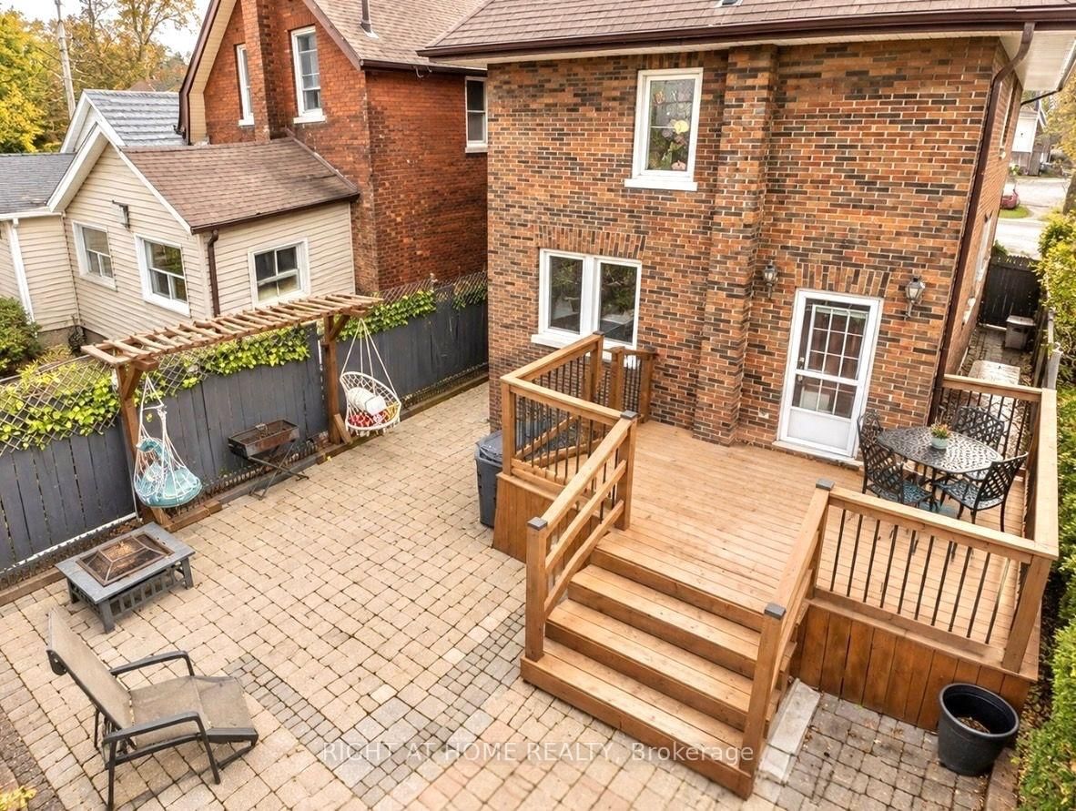 62 Harold St, Oshawa, view 23