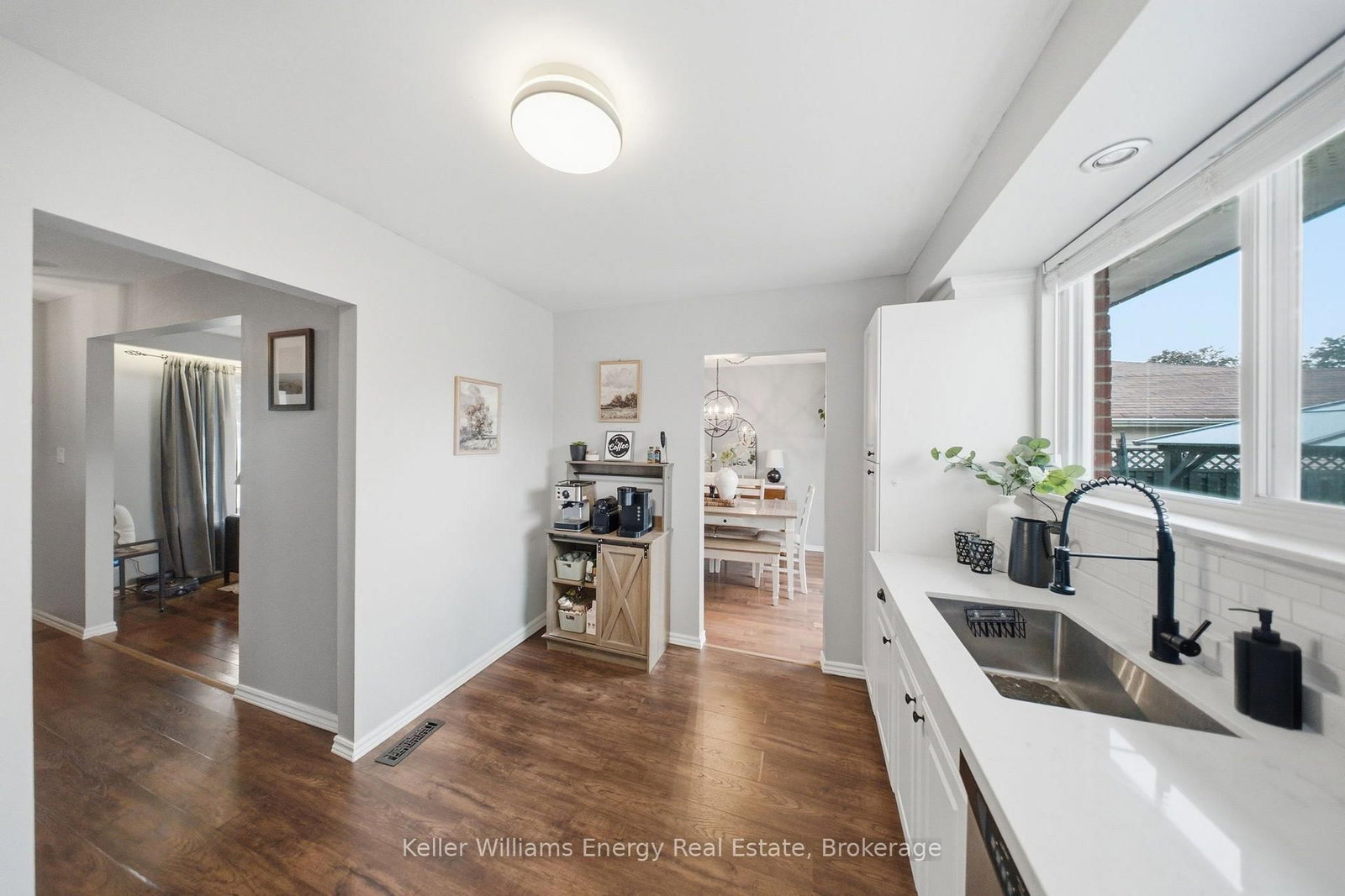 233 Phillip Murray Ave, Oshawa, view 11