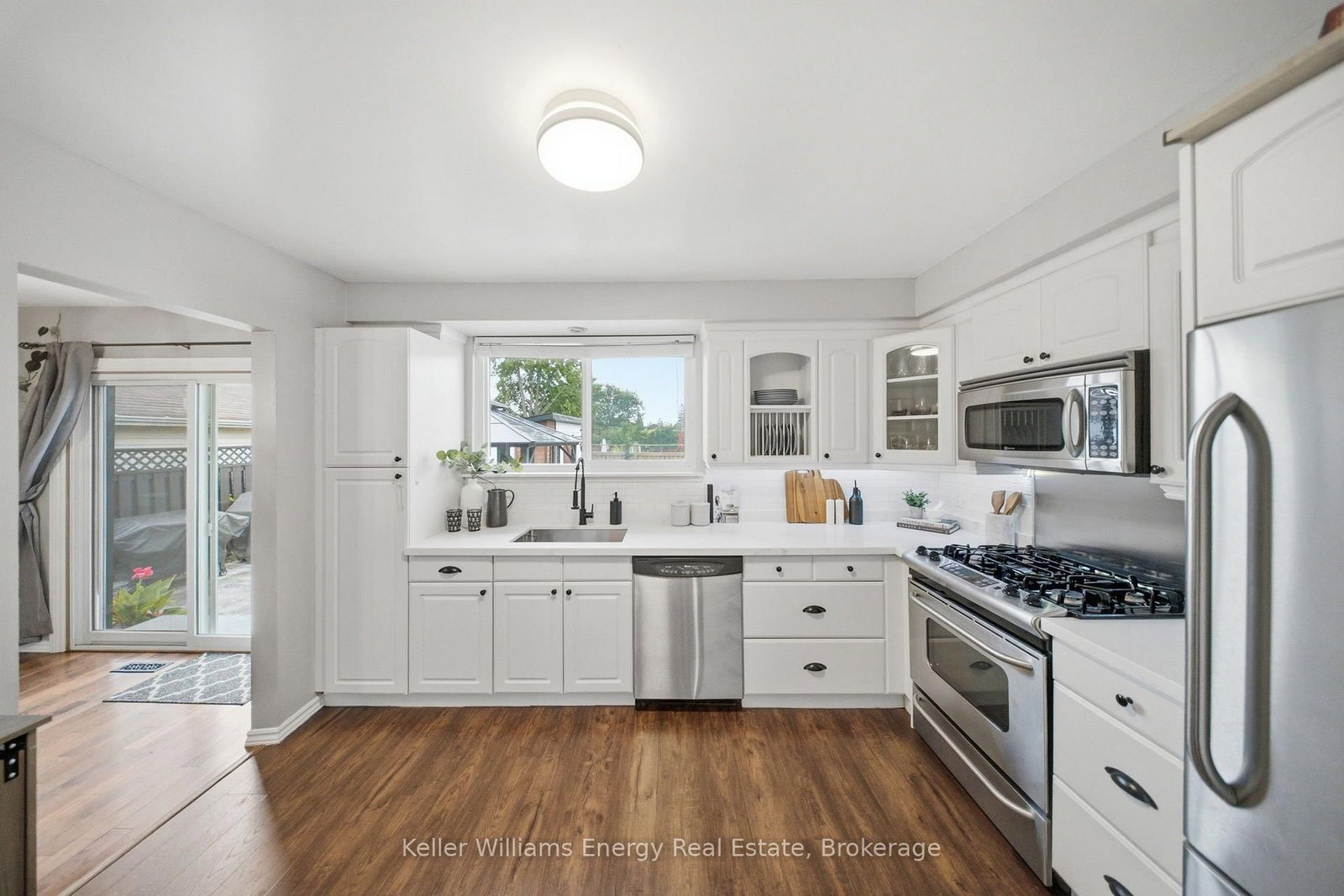 233 Phillip Murray Ave, Oshawa, view 13