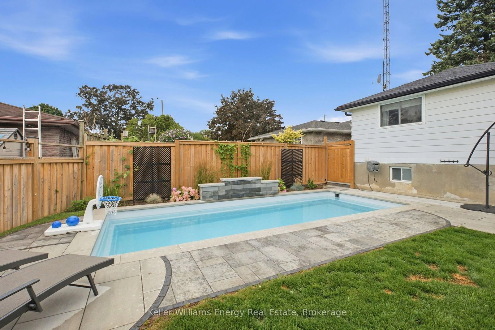 233 Phillip Murray Ave, Oshawa, view 34