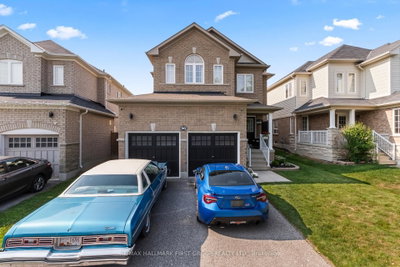 96 Redfern Crescent • Clarington, ON photo 3