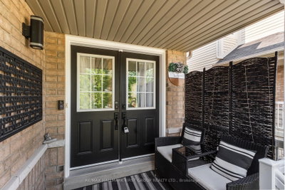 96 Redfern Crescent • Clarington, ON photo 5