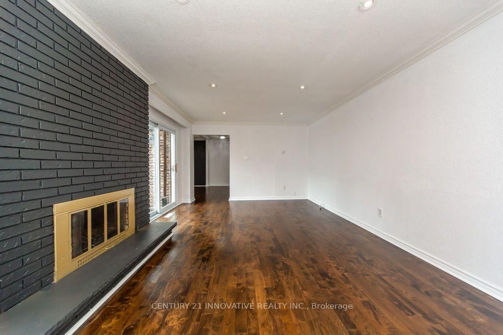 2 Dailing Gate NE • #52 • Toronto, ON photo 22