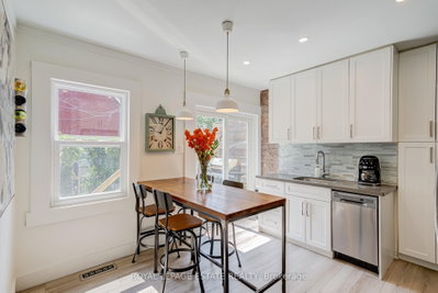 43 Fairford Avenue • Toronto, ON photo 8