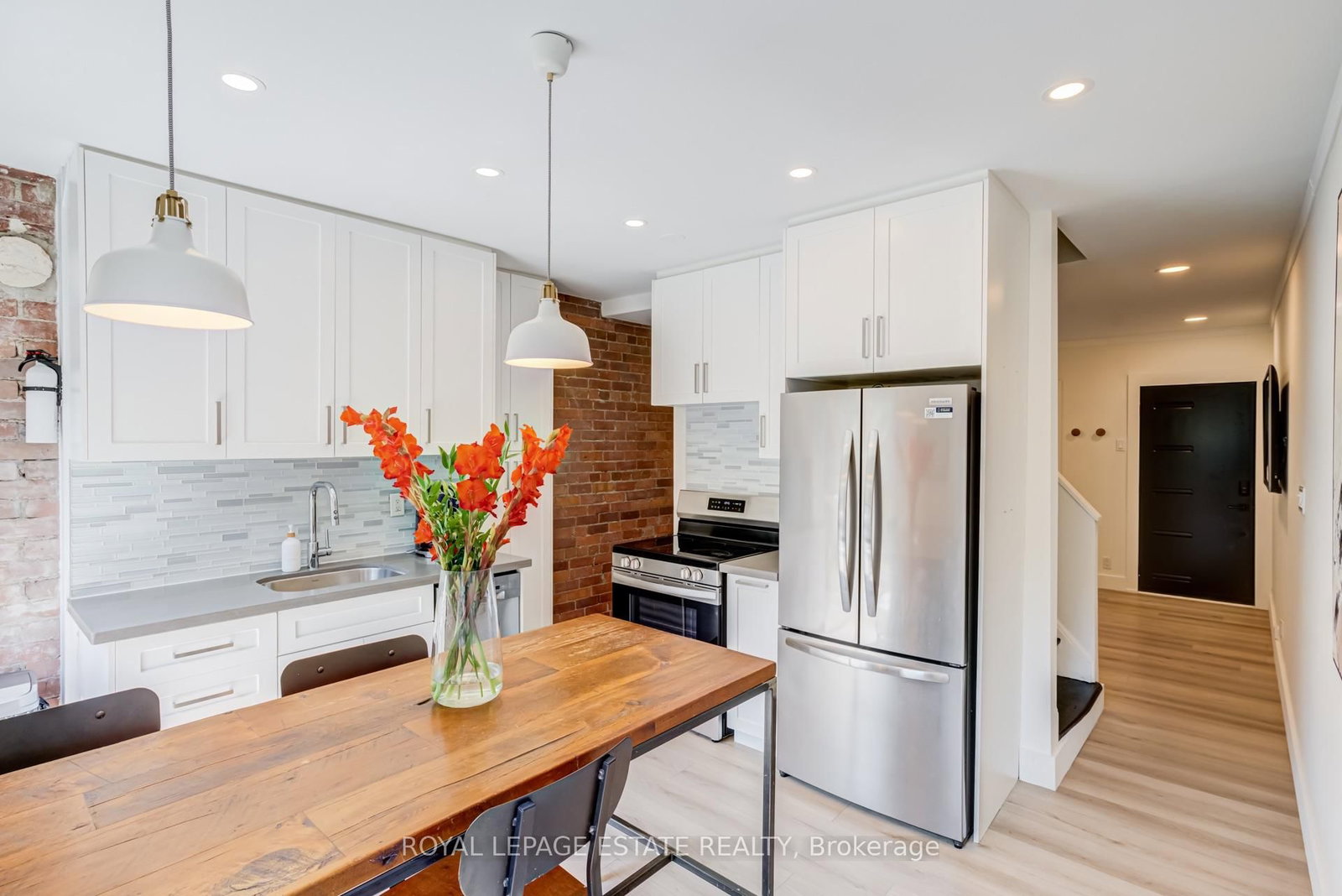 43 Fairford Avenue • Toronto, ON photo 9