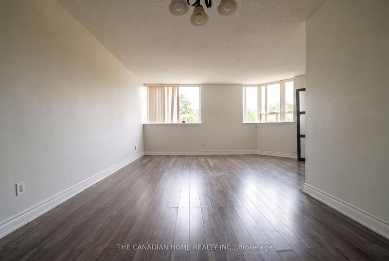 214 - 2466 Eglinton Avenue E
