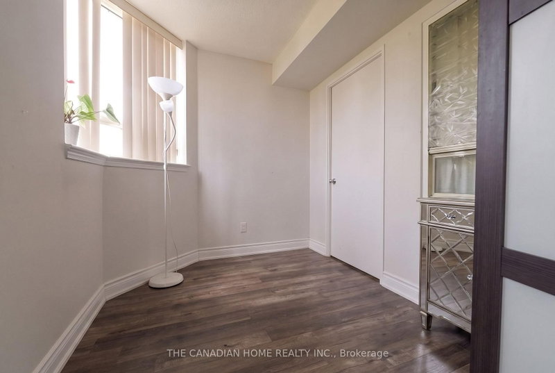 214 - 2466 Eglinton Avenue E
