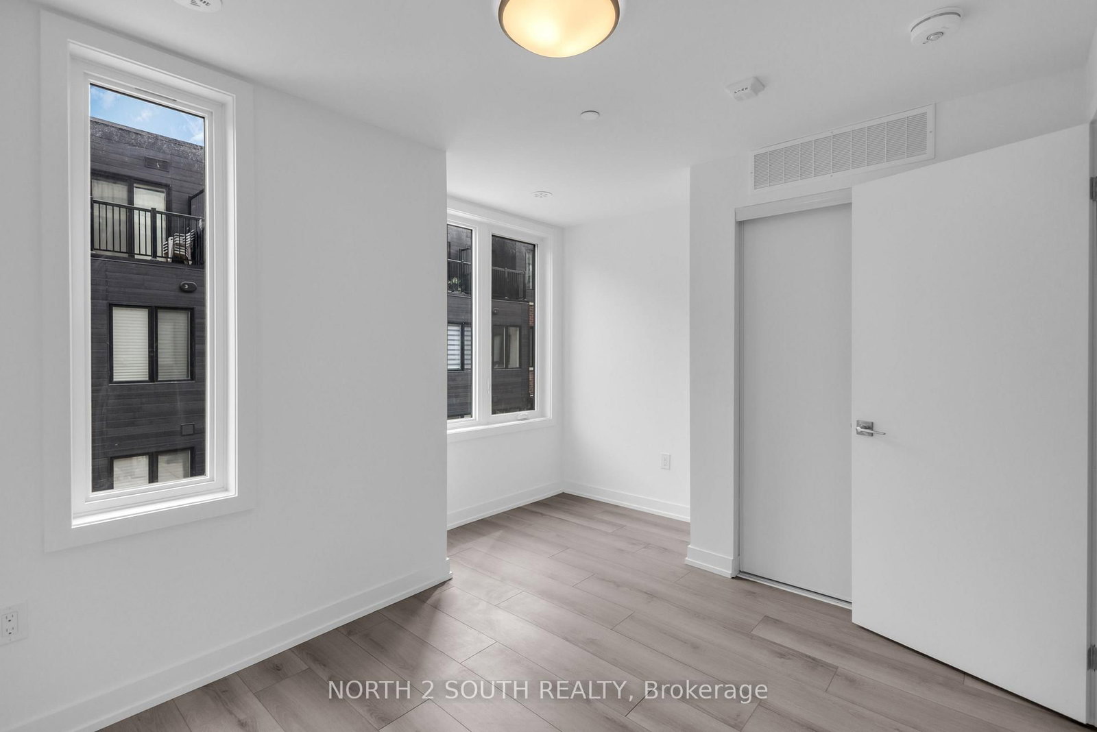 3079 Pharmacy Avenue • #27 • Toronto, ON photo 14
