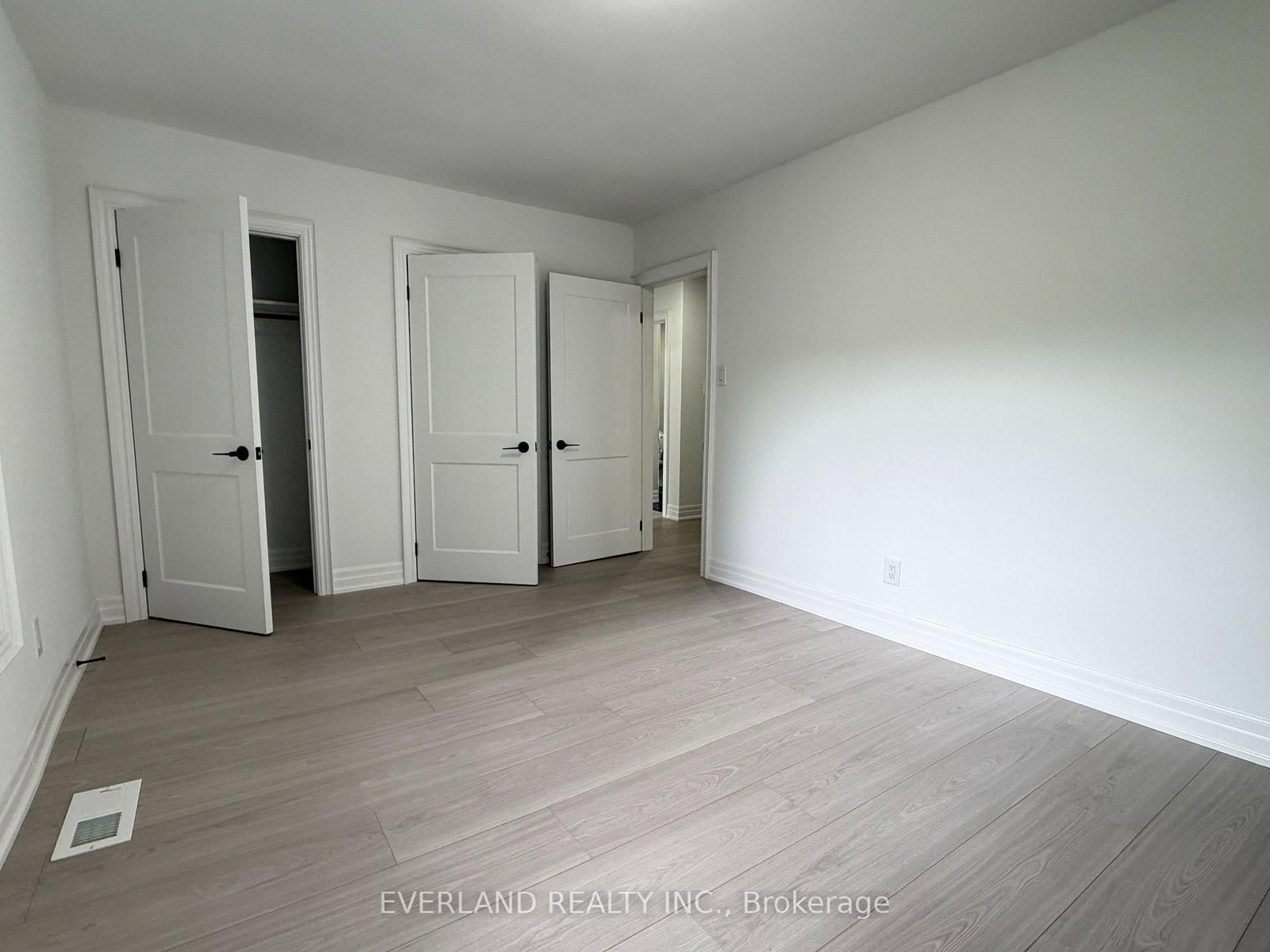 116 Sylvan Avenue • Toronto, ON photo 23