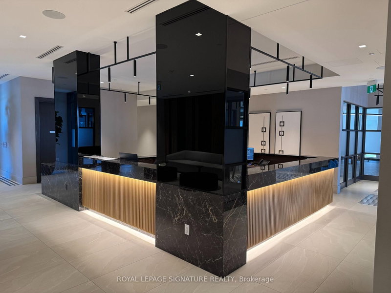 1821 - 2545 Simcoe Street N