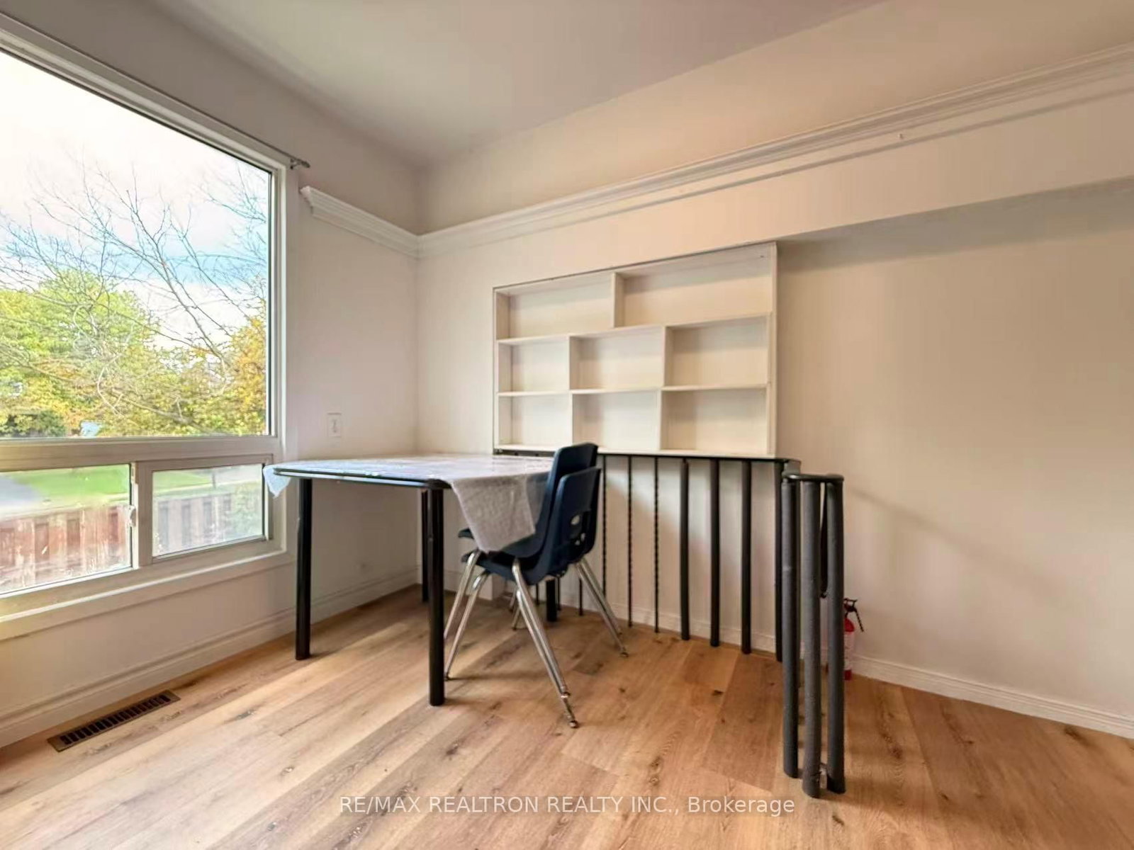 Upper - 2 Plum Brook Crescent, Toronto 5