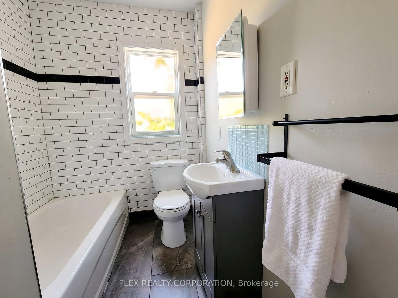 357 Victoria Park Avenue • Toronto, ON photo 10
