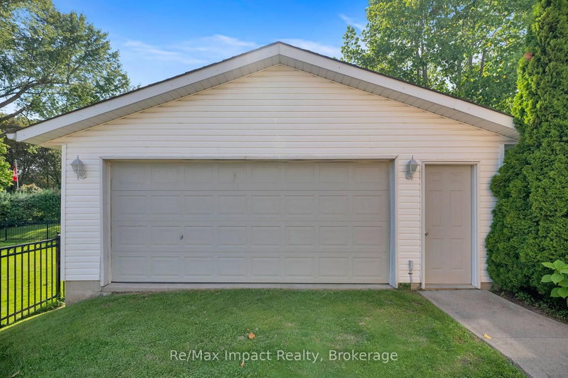 702 Westdale Court