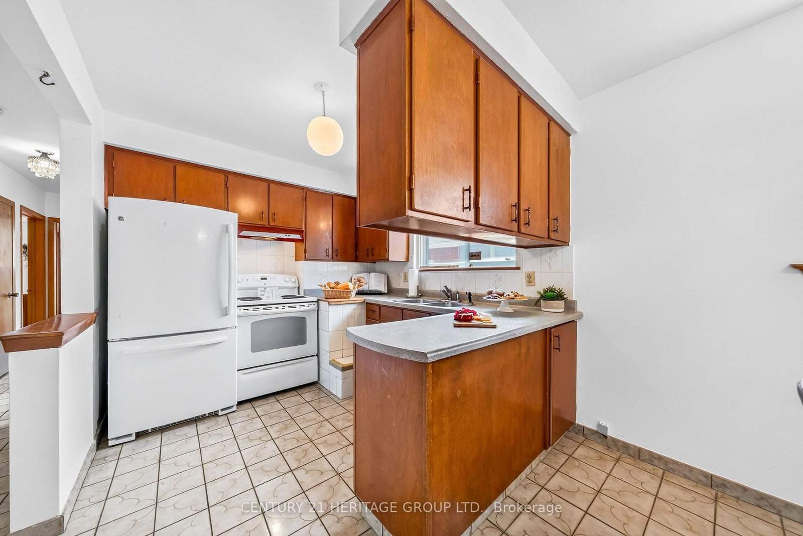 33 Jeanette Street • Toronto, ON photo 13