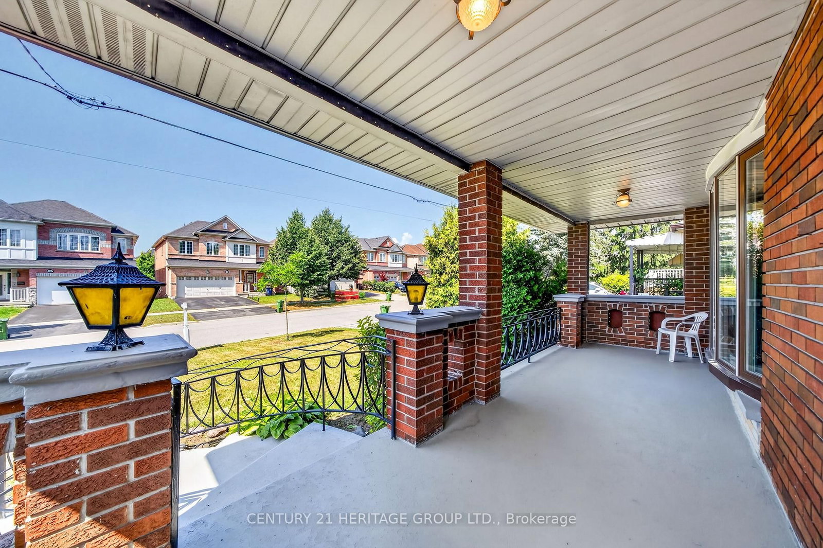33 Jeanette Street • Toronto, ON photo 4