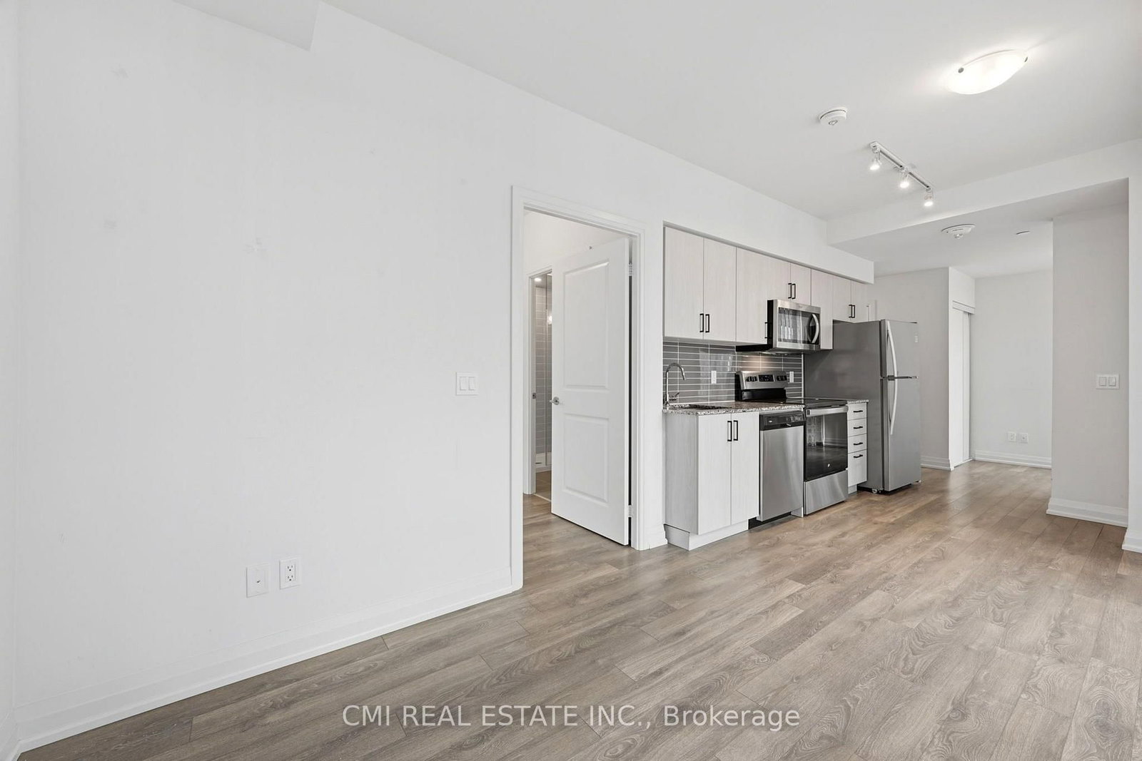 10 Meadowglen Place • #611 • Toronto, ON photo 13