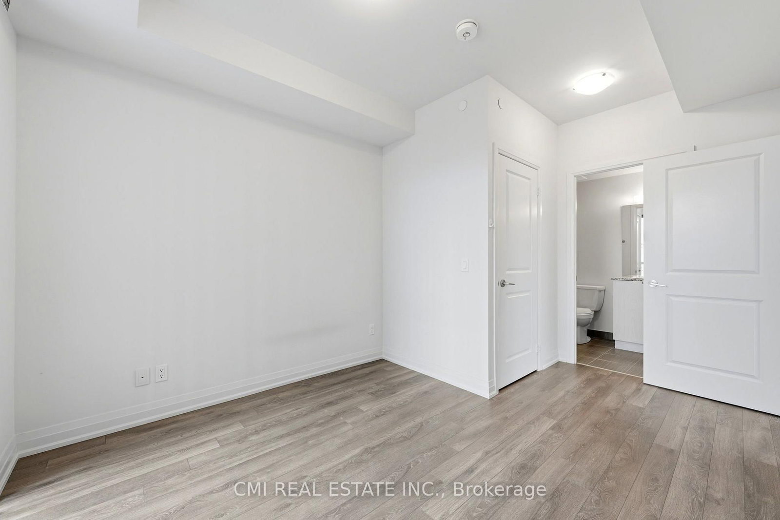 10 Meadowglen Place • #611 • Toronto, ON photo 19