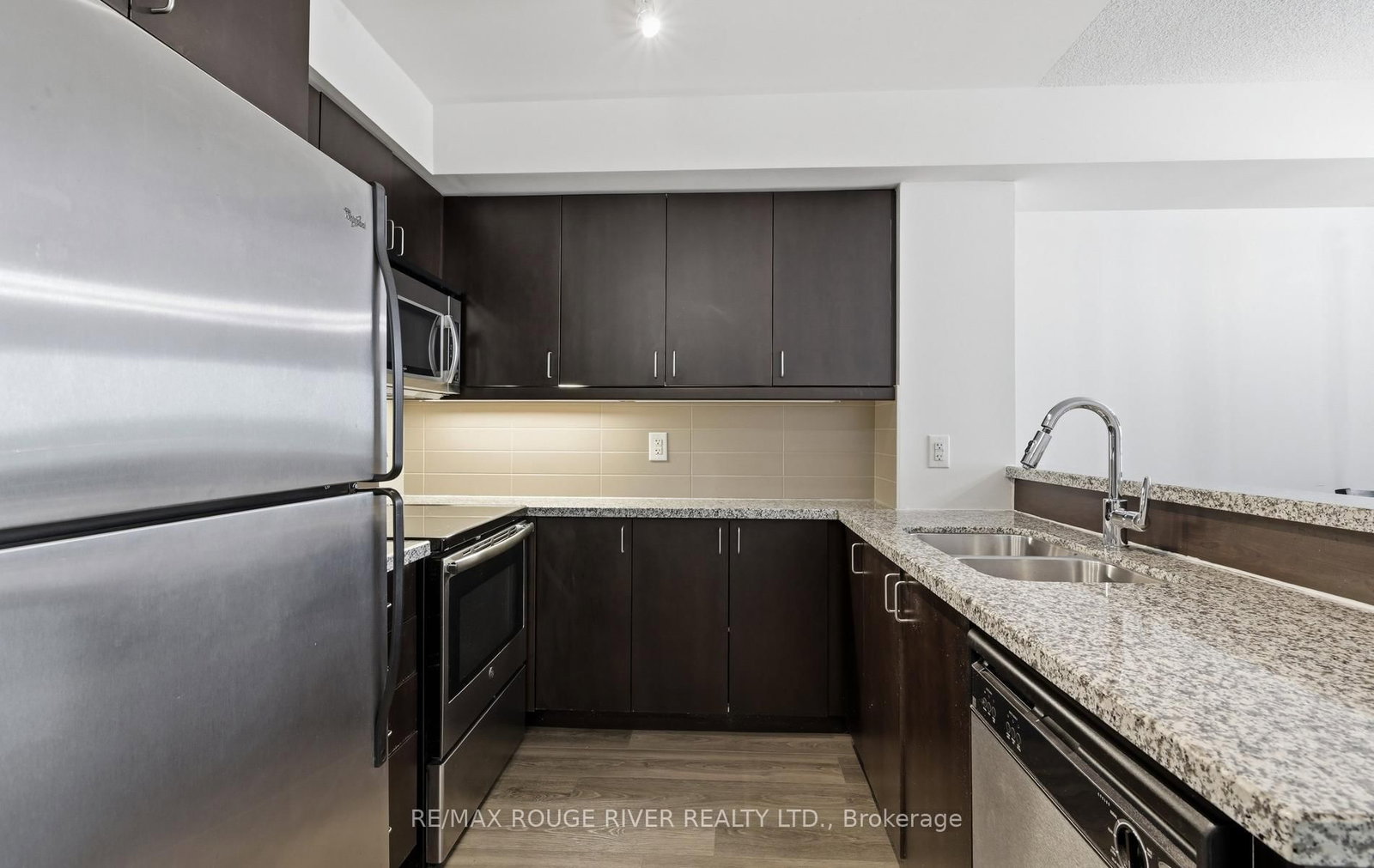 1235 Bayly Street • #414 • Pickering, ON photo 6