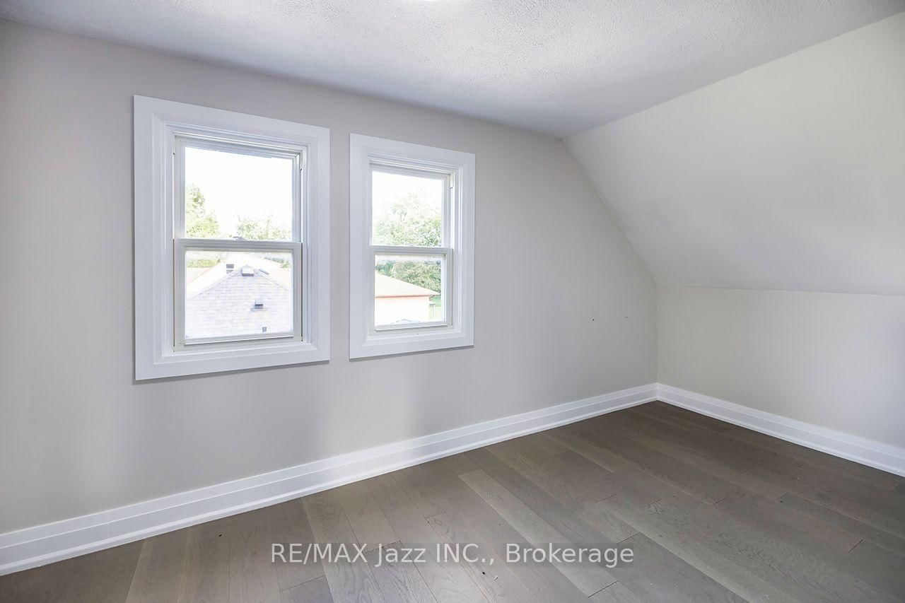 37 Lincoln Street • Ajax, ON photo 17