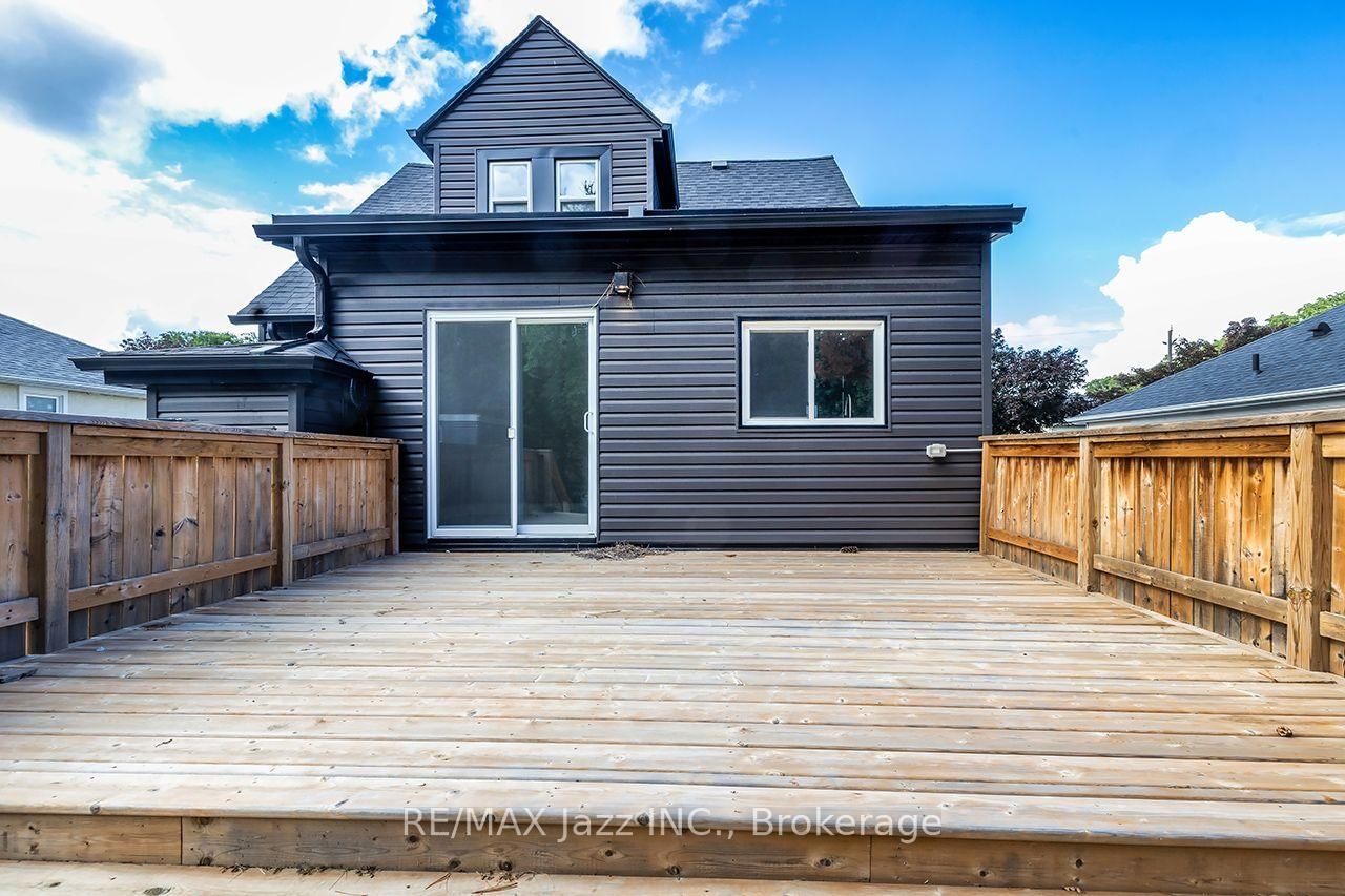 37 Lincoln Street • Ajax, ON photo 33