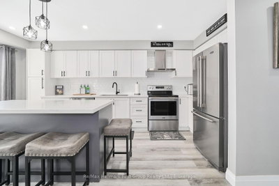 93 Trudeau Drive • Clarington, ON photo 9