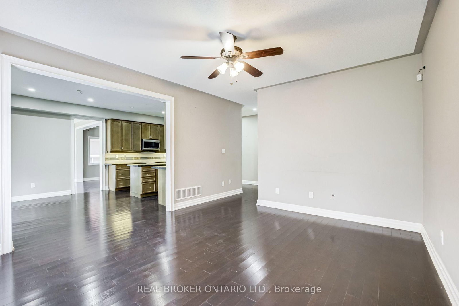 10 Coyle Street • Ajax, ON photo 12