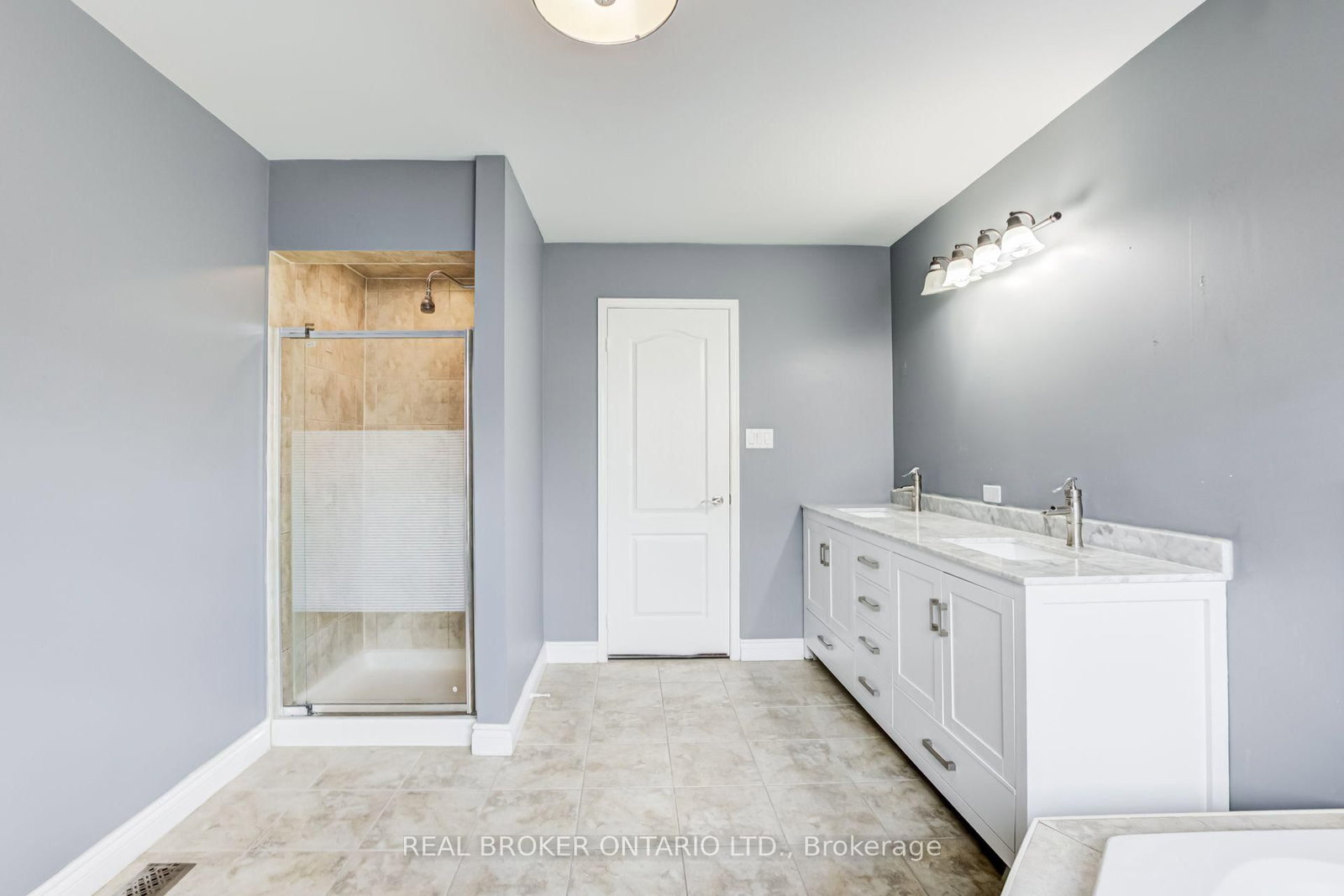 10 Coyle Street • Ajax, ON photo 21