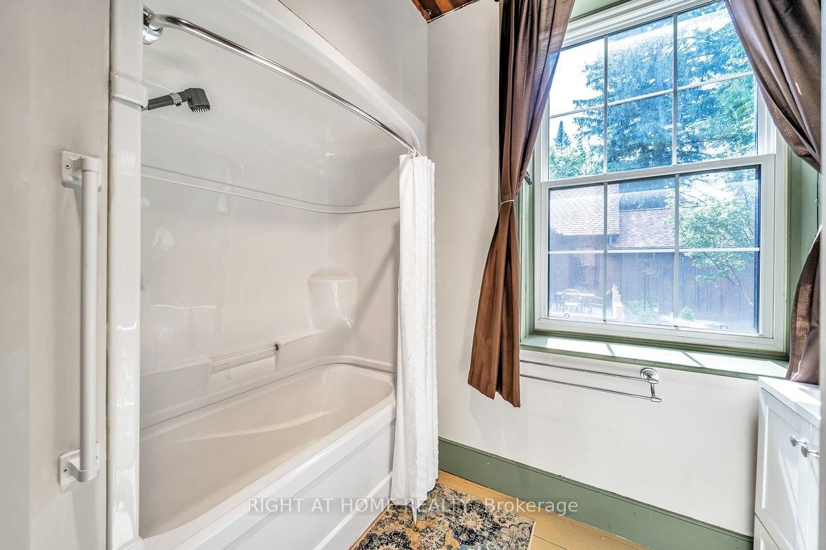 1320 King Street • Scugog, ON photo 25