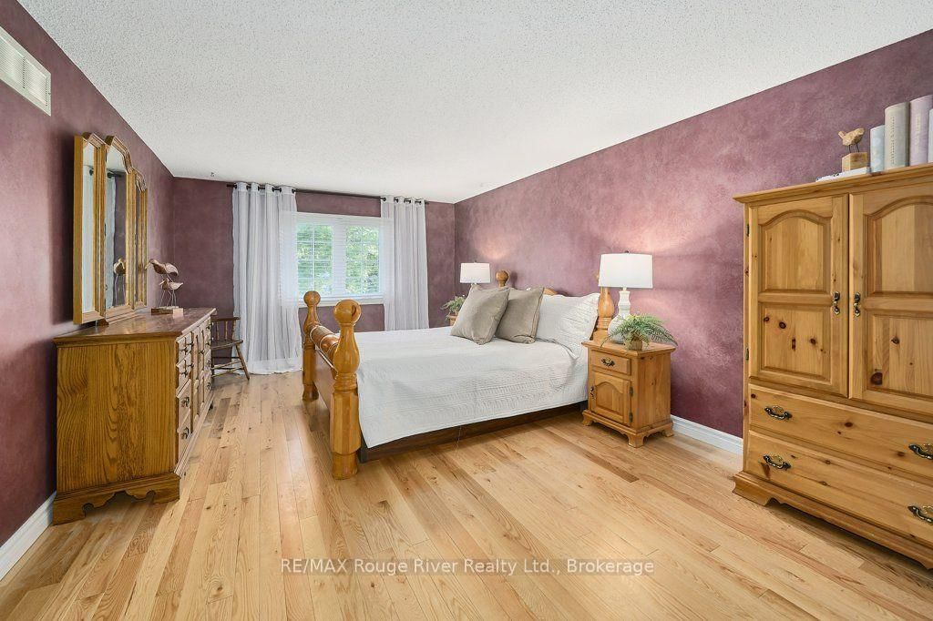 939 Catskill Drive • Oshawa, ON photo 29