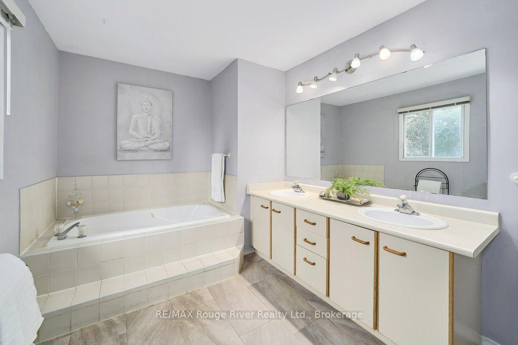 939 Catskill Drive • Oshawa, ON photo 32