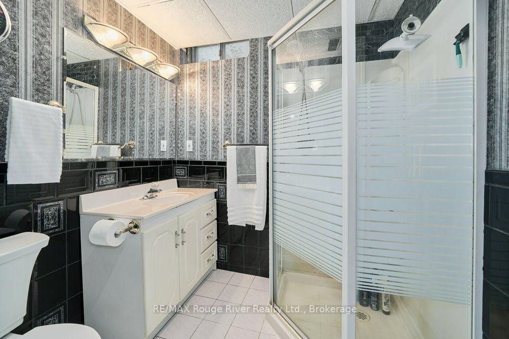 939 Catskill Drive • Oshawa, ON photo 38