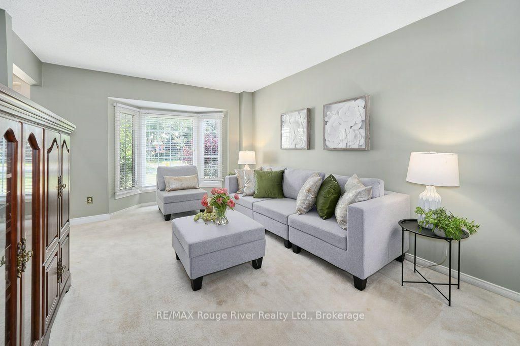 939 Catskill Drive • Oshawa, ON photo 9