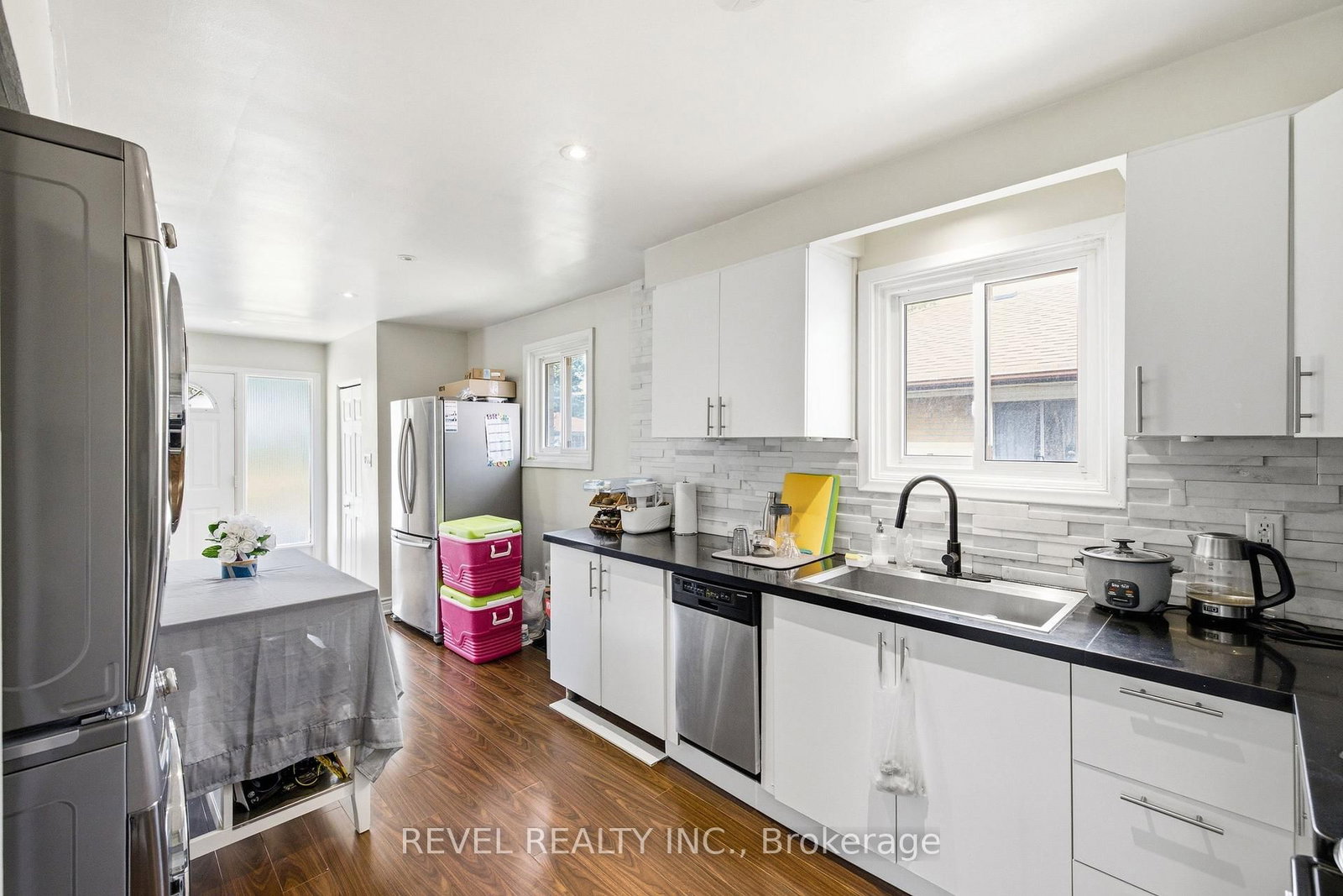 17 Amberjack Boulevard • Toronto, ON photo 10