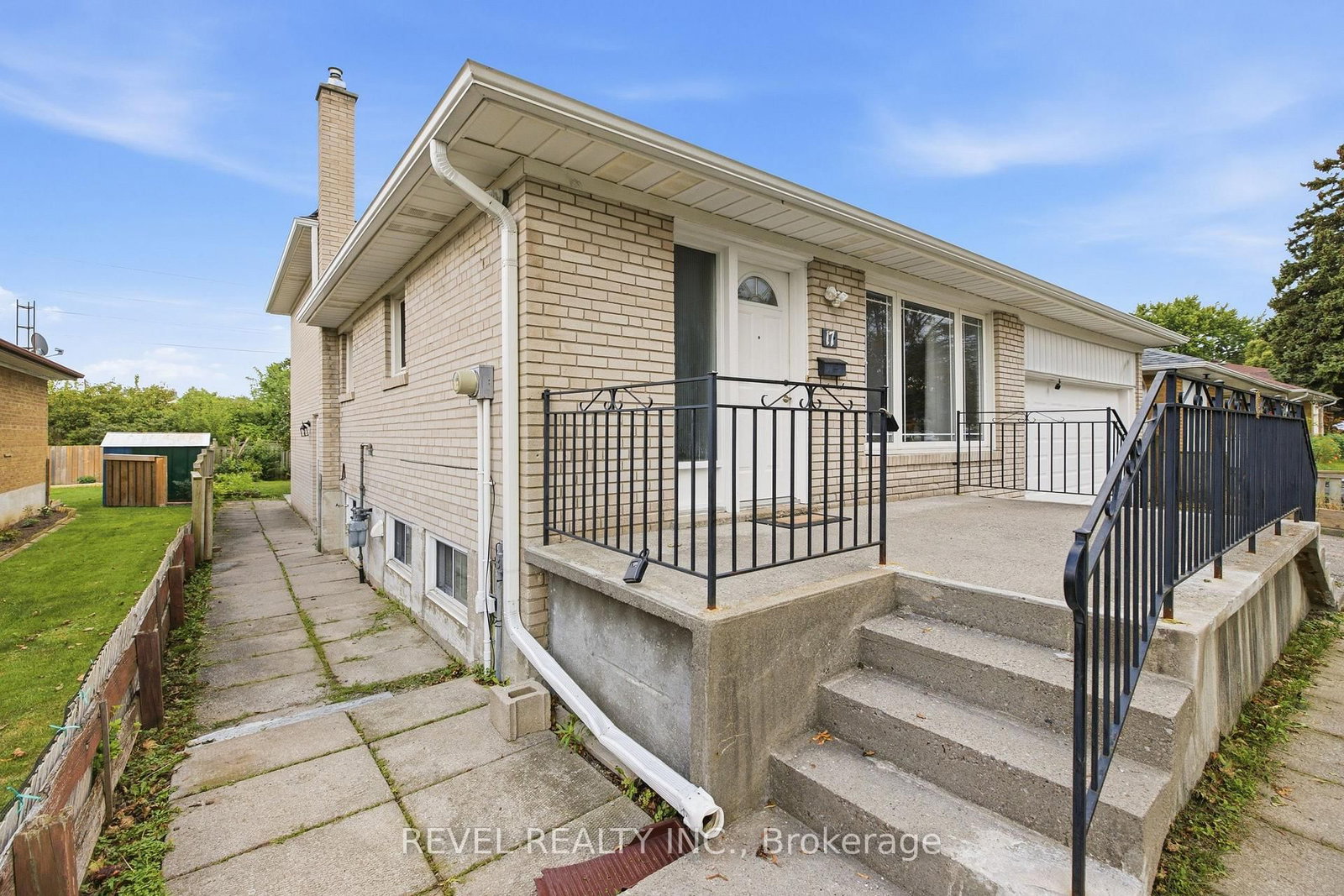 17 Amberjack Boulevard • Toronto, ON photo 17