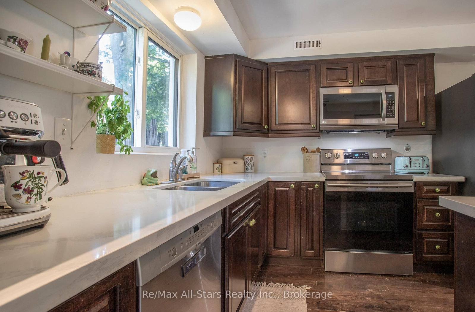 36 Emily Street E • Clarington, ON photo 24