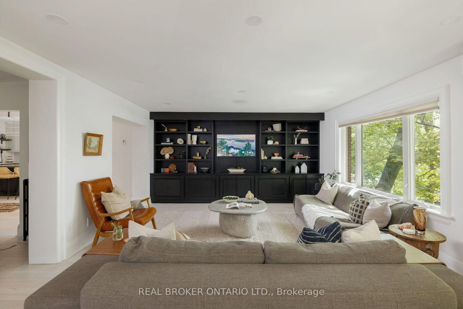 39 Beechwood Drive • Toronto, ON photo 16