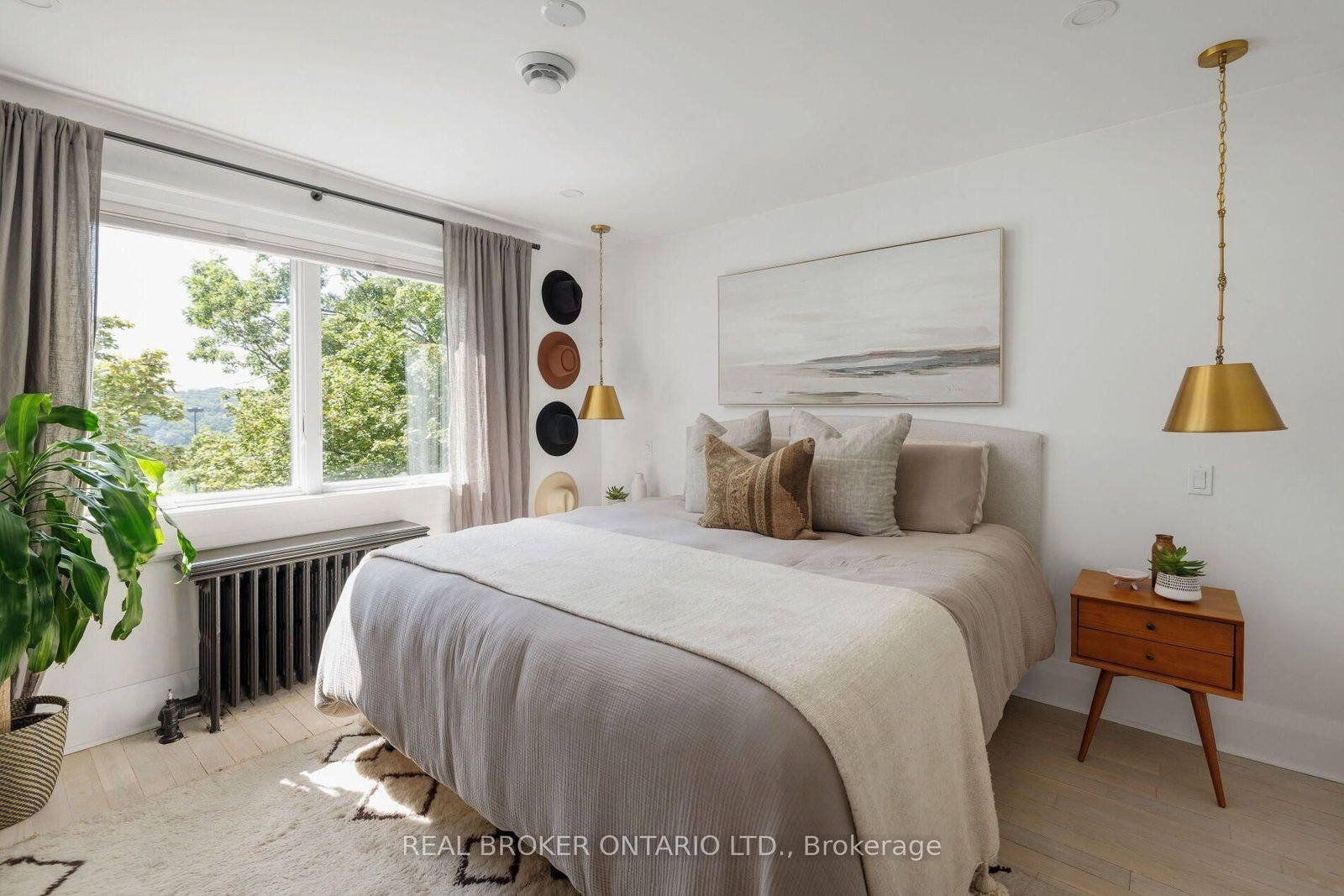 39 Beechwood Drive • Toronto, ON photo 25