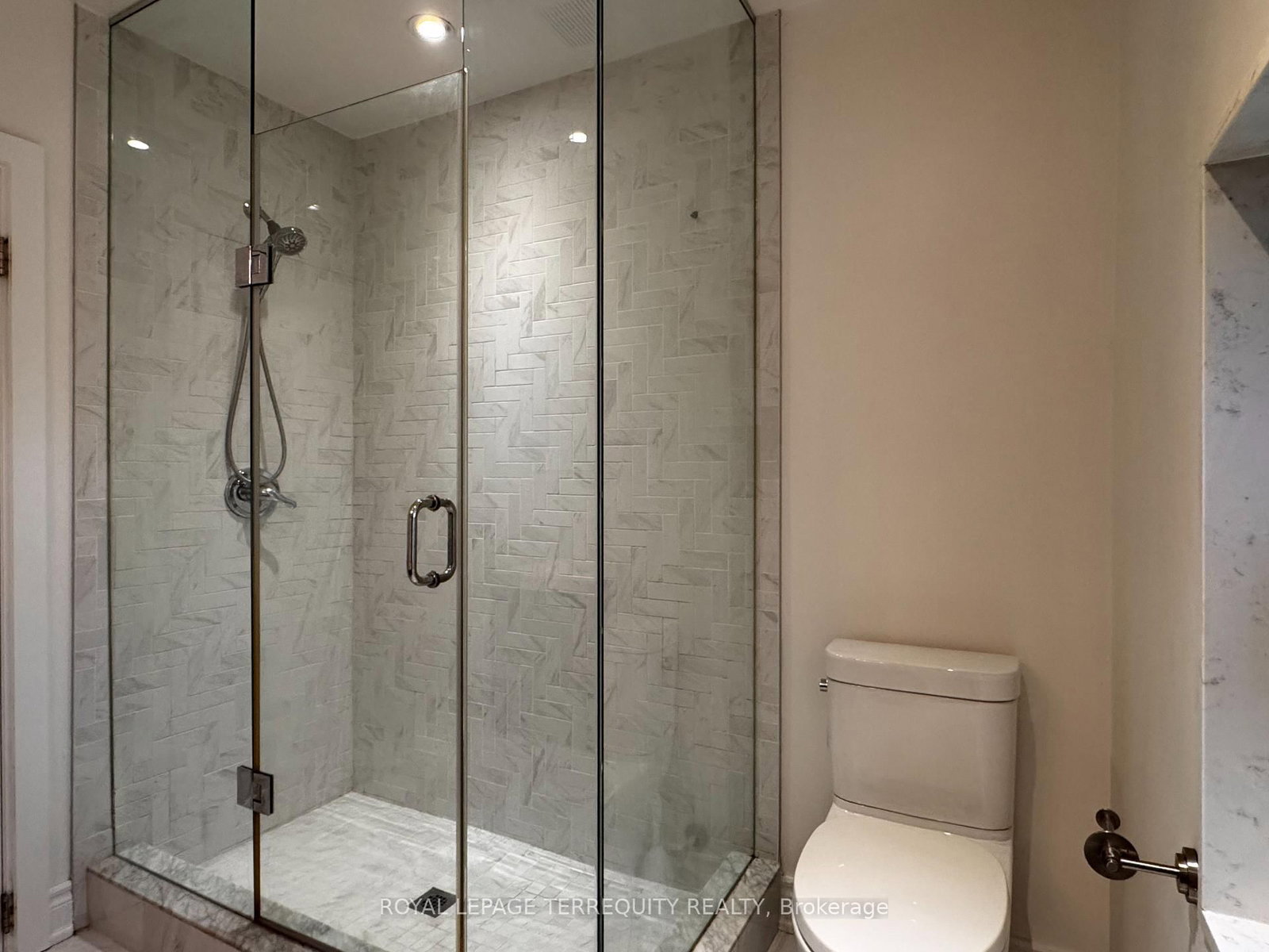 154 Sedgemount Drive • Toronto, ON photo 16